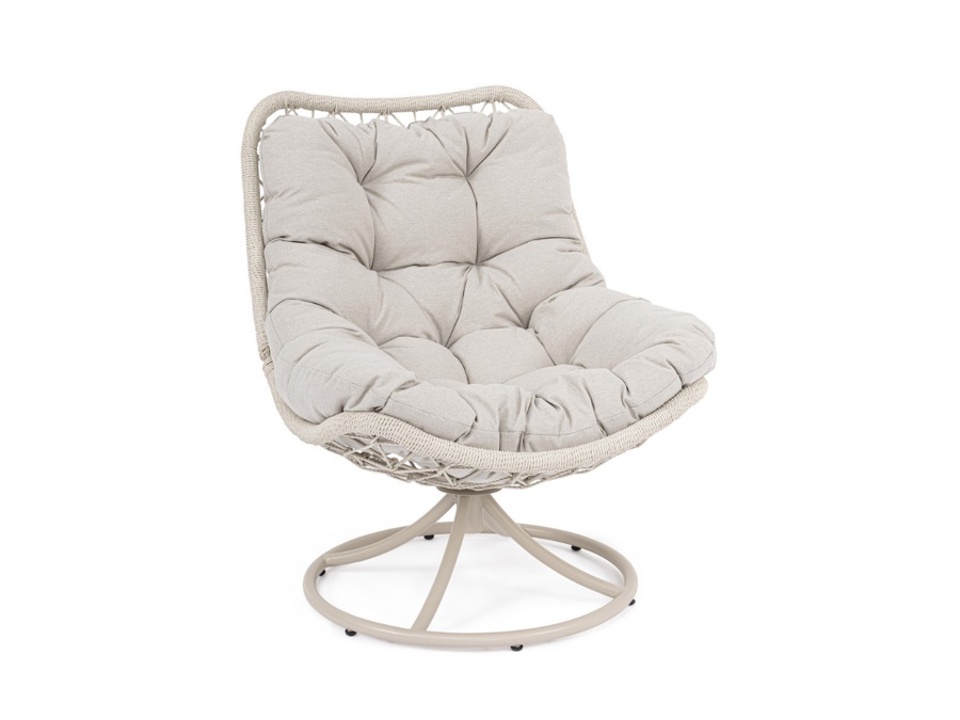 033BIZ0661796_horizontalMedium